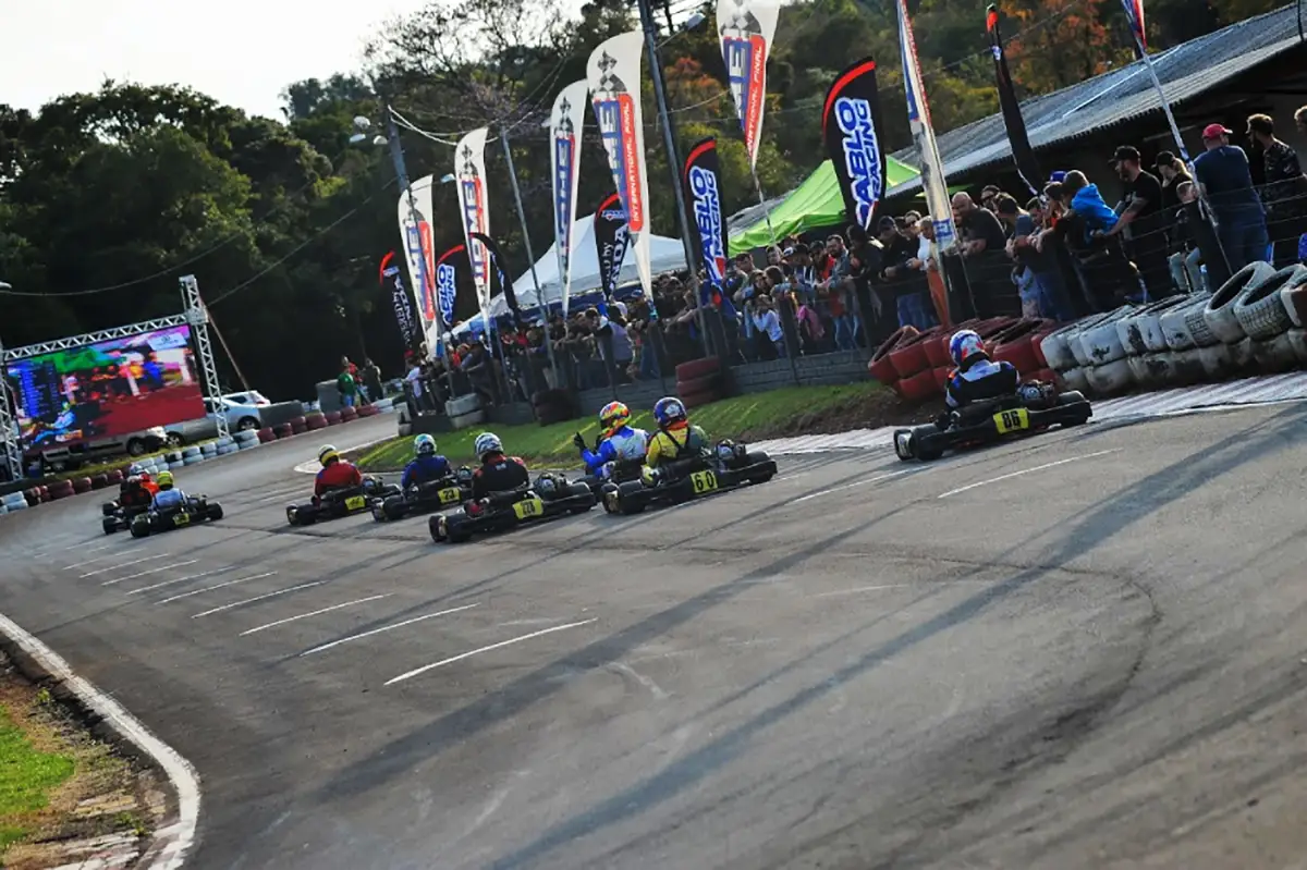 kart pato branco